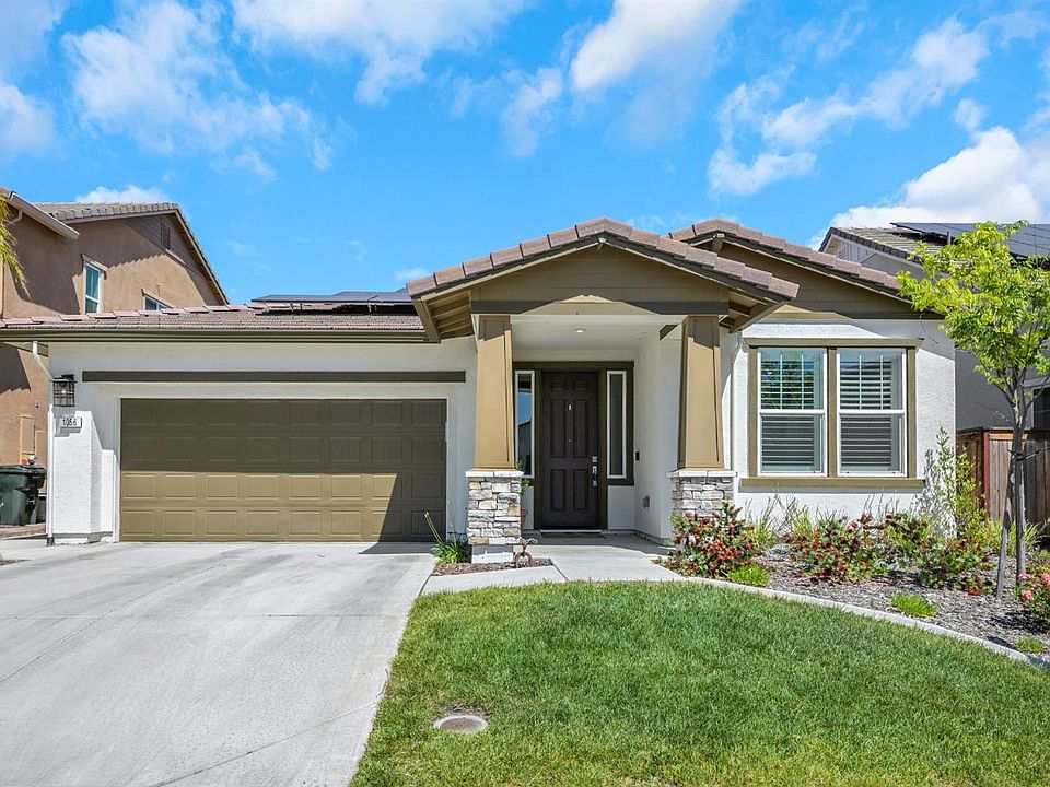 1st image of 1056 Luna Dr