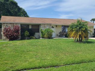 379 SW Fairway Ave, Port Saint Lucie, FL 34983