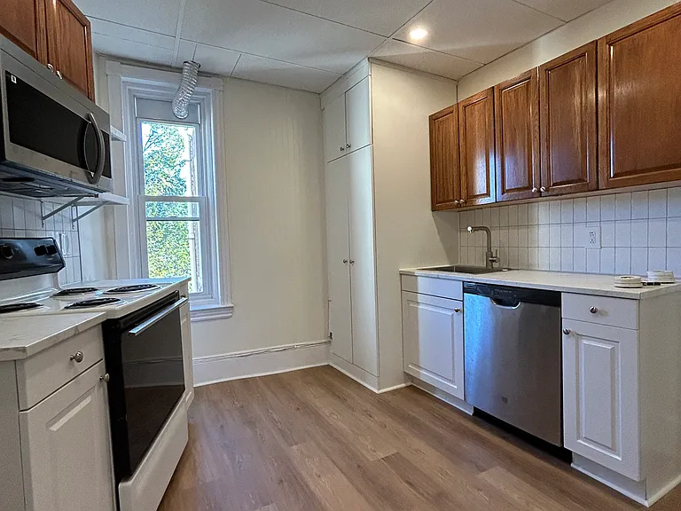 3538 Calumet St #2 — Photo 1