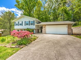 251 Iroquois Rd, Oak Ridge, TN 37830