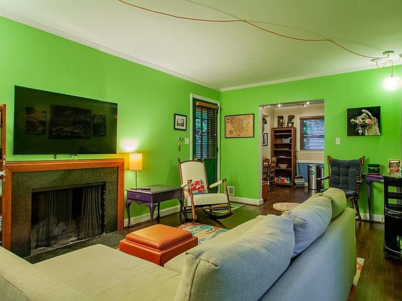 4th image of 3712 Albemarle St NW #Id1238465p