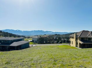 5618 Fallbrook Ln, Medford, OR 97504