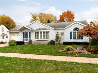 531 Hillcrest St, Viroqua, WI 54665