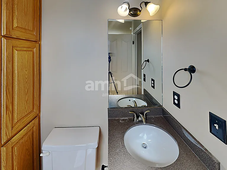 1673 W 1500 S — Photo 11