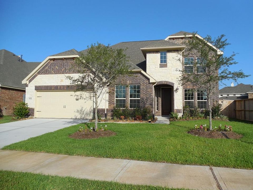 1st image of 6114 Garden Lakes Ln