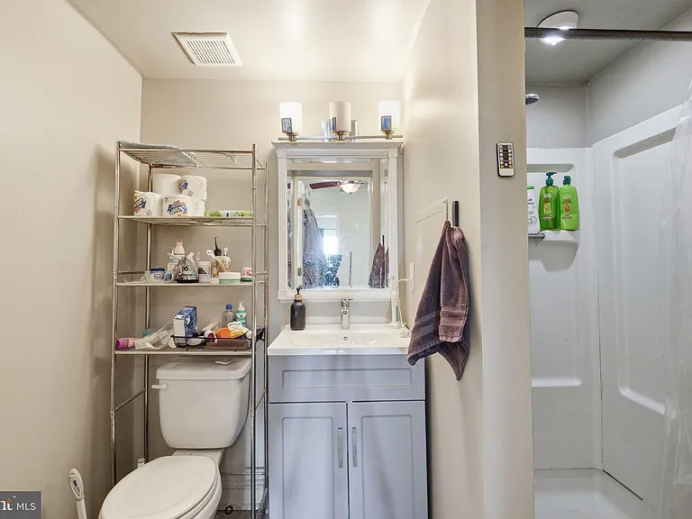 1425 Wisconsin Ave NW #1 — Photo 16