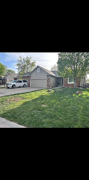 1st image of 527 N Woodstone Pl