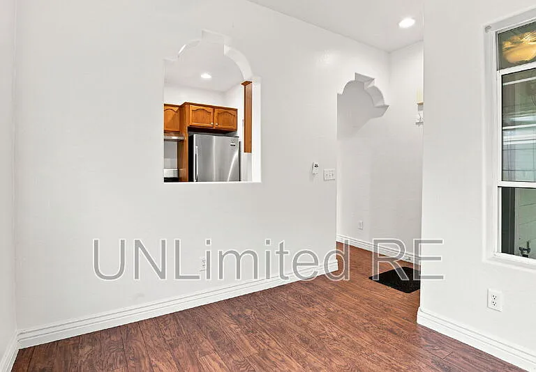 3272 S Litzler Dr — Photo 10