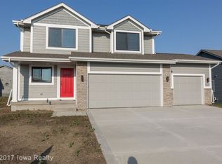 5542 148th Cir, Urbandale, IA 50323