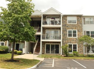 38 Holly Ct, Hamilton, NJ 08619