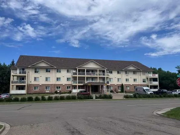 680 N Cassils Rd W #204, Brooks, AB T1R 1H7