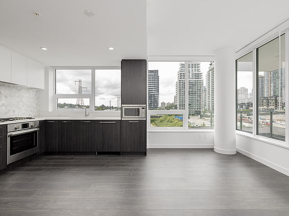 4th image of 2425 Alpha Ave #407