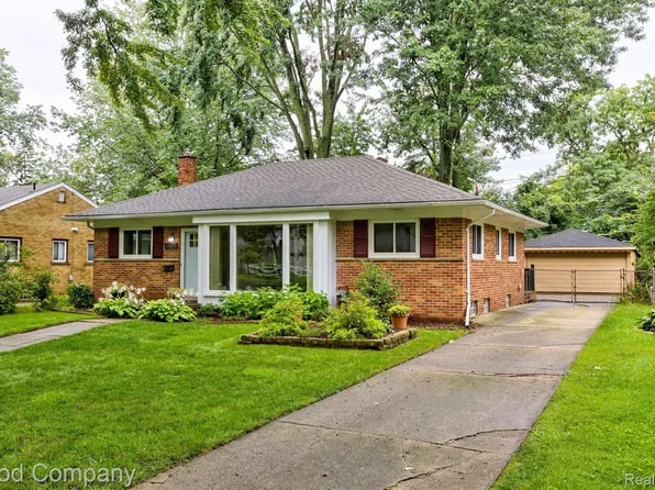 31135 W Rutland St, Beverly Hills, MI 48025