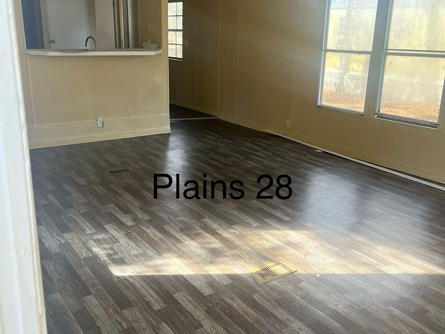 2 bed, 700 sqft, $800 — Photo 2