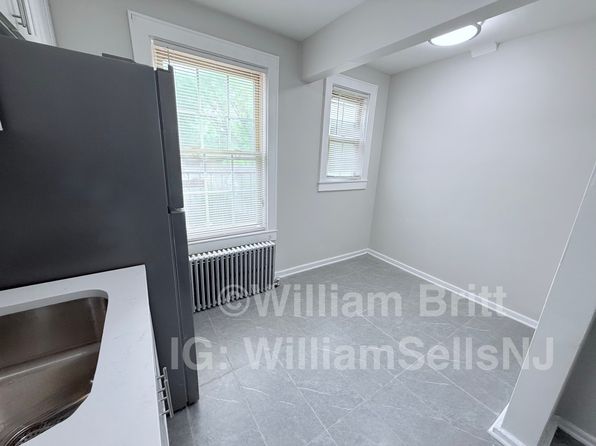 500-502 Alma Ter, Teaneck, NJ
