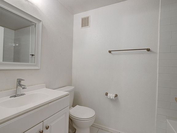 5th image of 4200 N 82nd St Unit 2022