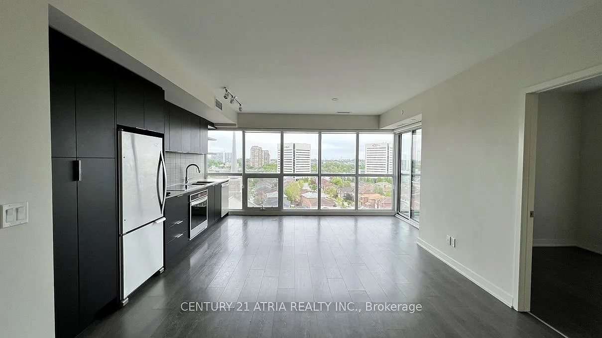 Supersonic Condos — Photo 2