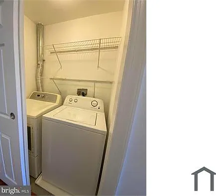 2510 Manton St — Photo 10