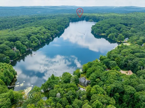 1 Three #&-4, Sturbridge, MA 01566