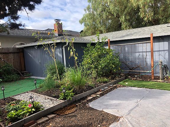 4th image of 896 Green St