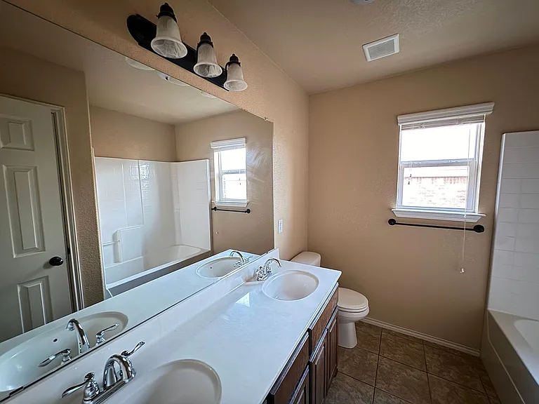 3100 Rockwall Dr — Photo 35