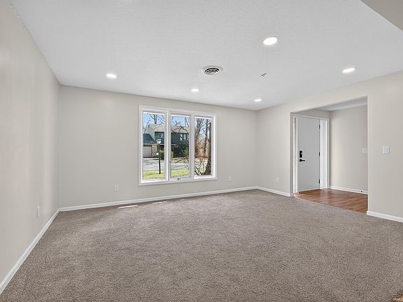 5th image of 1605 Benham Dr
