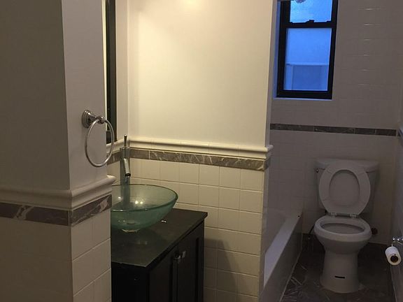 4th image of 118 Metropolitan Ave #4