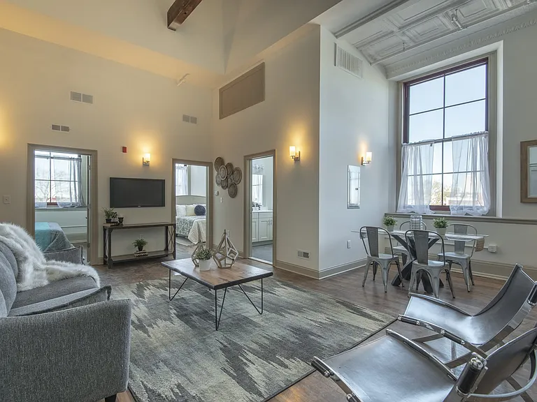 1619 Living Room 4
