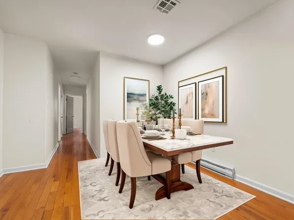 12 Bayview Avenue image 15 of 27