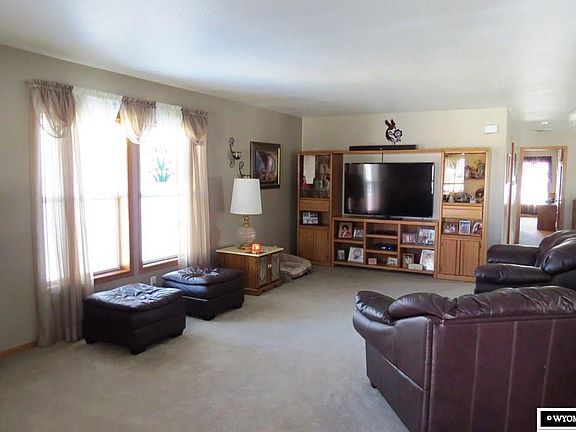 2nd image of 1025 Mesa Ct