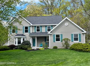 25 Olde Nott Farm Rd, Rexford, NY 12148