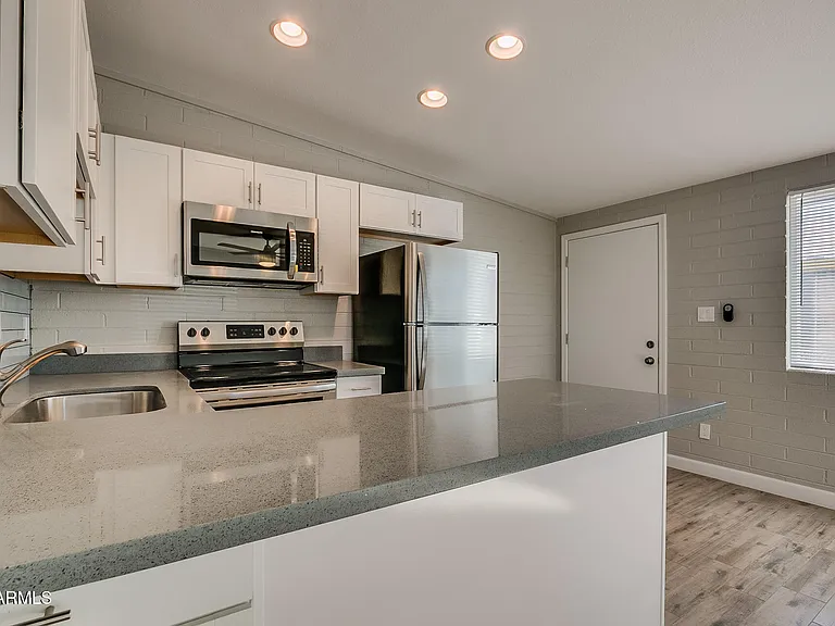 1008 S Mariana St #3 — Photo 7