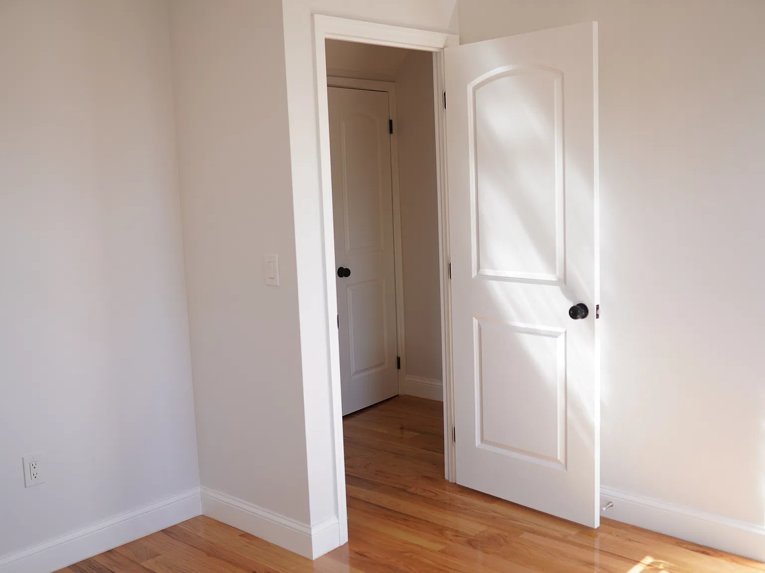 1 bed, 2.5 bath, 1600 sqft, $1,500 — Photo 3
