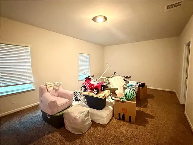 18158 Logan Ct — Photo 6