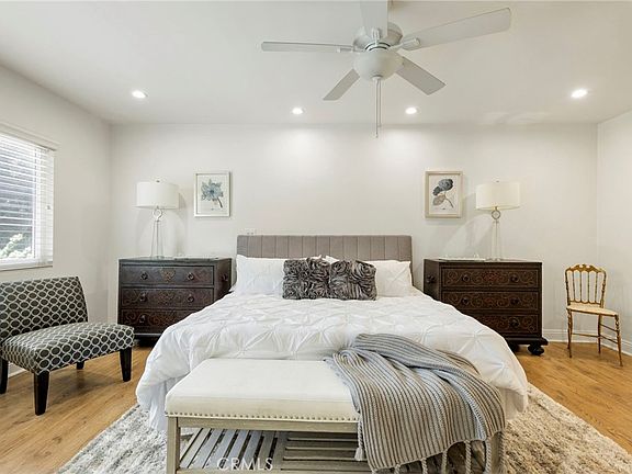 4th image of 22664 Jameson Dr