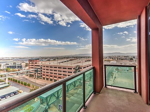 balcony 2