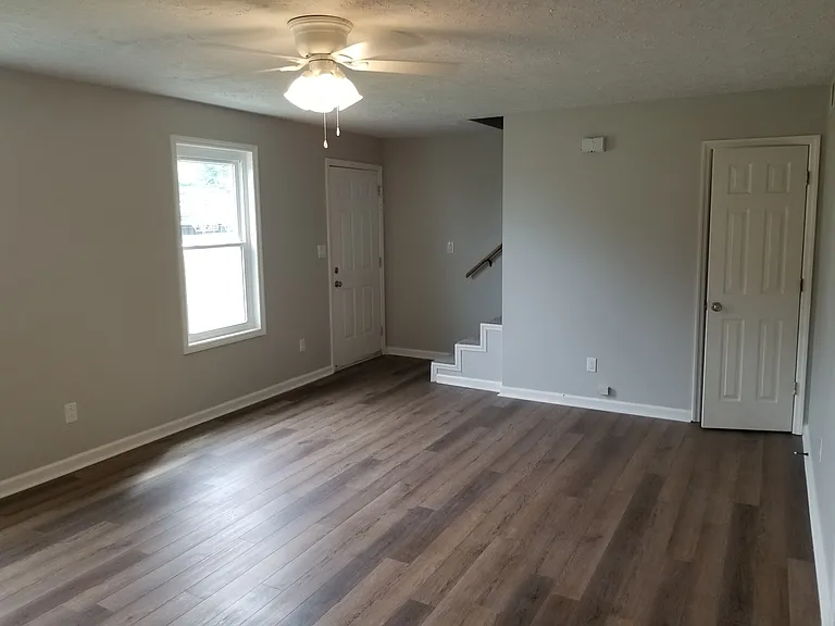 1445 Toshiba Dr — Photo 12
