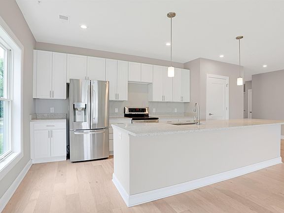 2nd image of 5317 Highpointe Lakes Dr