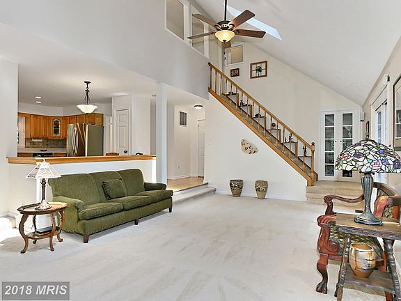 4th image of 11807 Decour Ct