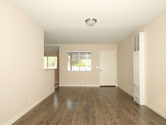 2nd image of 444 Ventura Ave APT 3