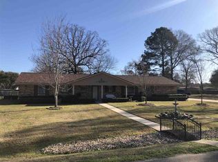 1020 Ouichita St, Carthage, TX 75633