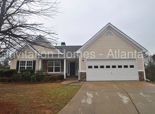 561 Vickers Ln, Locust Grove, GA 30248