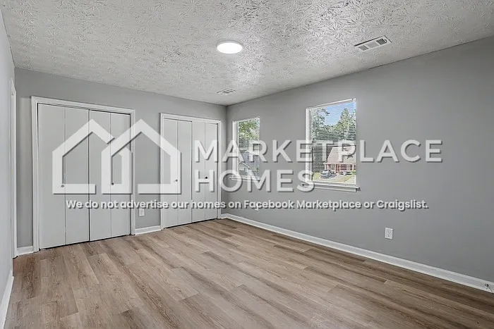 956 Windwood Ct — Photo 16