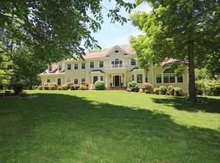 8 Encampment Pl, Ridgefield, CT 06877