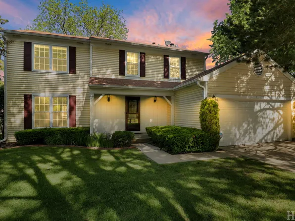 470 Highland Grove Dr, Buffalo Grove, IL 60089
