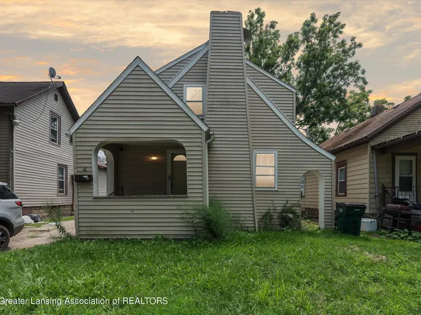 4 Lawler Ct, Lansing, MI 48906