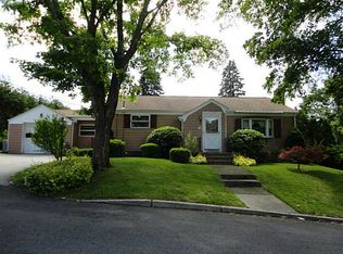 74 Burnett St, Johnston, RI 02919