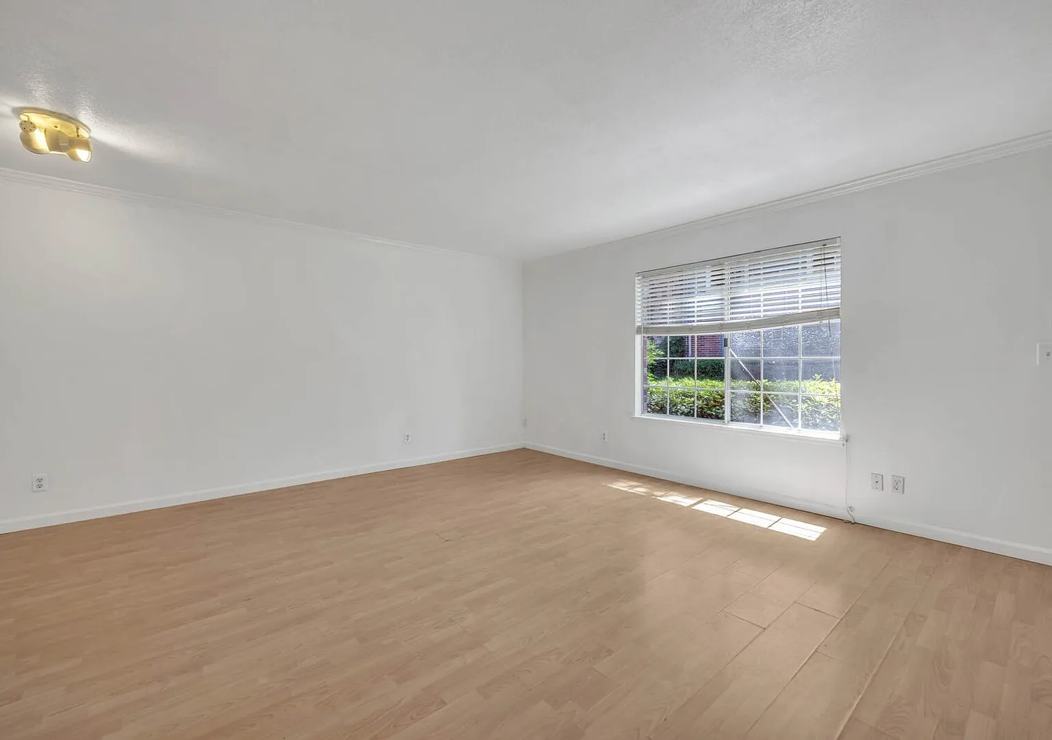 3926 Oak Villa Cir — Photo 4