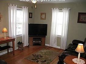3rd image of 1012 Village Dr