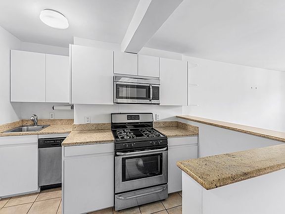 3rd image of 229 E 28th St APT 6M